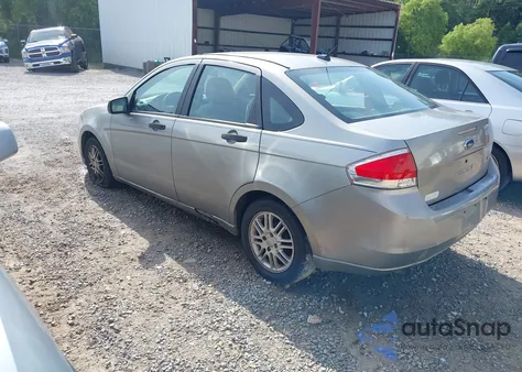 2008 Ford Focus Se z USA, uszkodzony, nr VIN 1FAHP35N88W159769